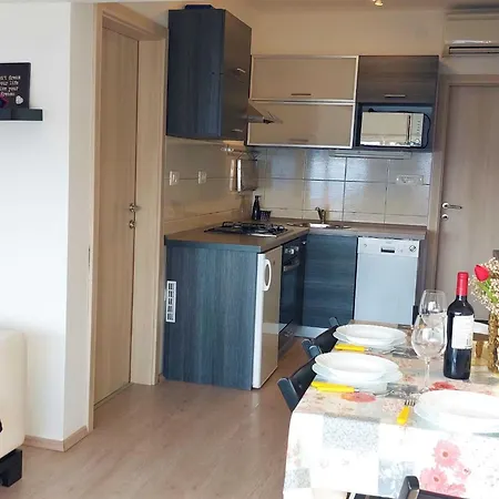 Apartman 2 Bedroom With Sea View Crikvenica